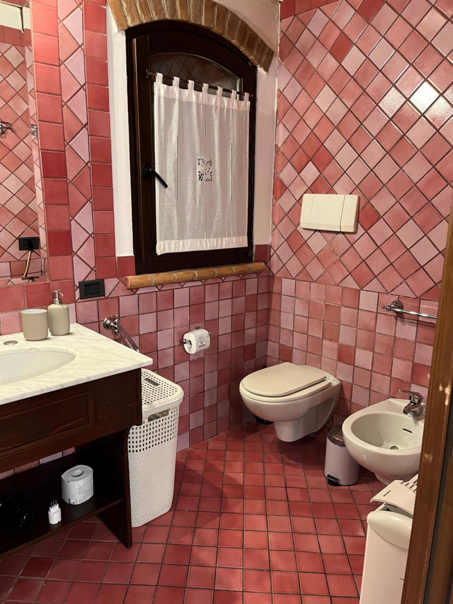 Bilocale Dafne Abbadesse Guest House Milánó Kültér fotó